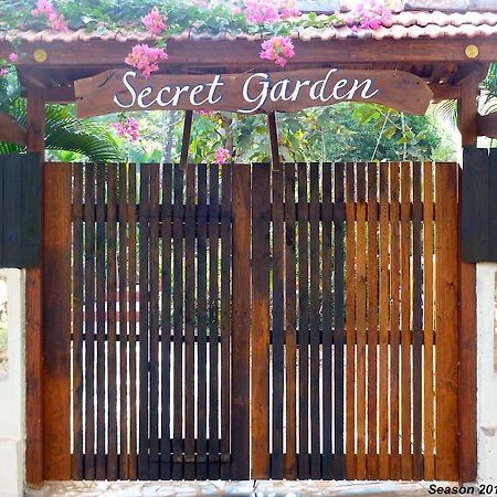 Secret Garden Resort Патнэм Экстерьер фото