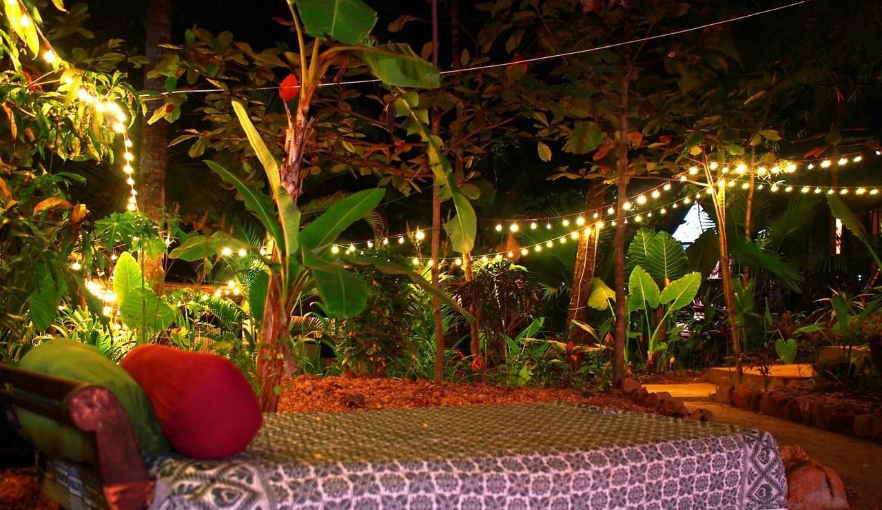 Secret Garden Resort Патнэм Экстерьер фото
